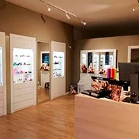 Arredo negozi 13