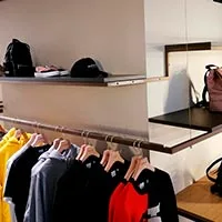 Arredo negozi 16