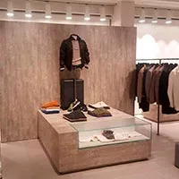 Arredo negozi 17